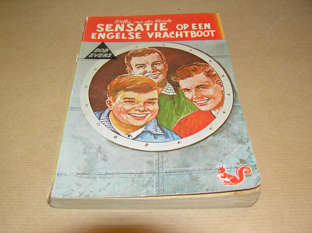 Sensatie op een Engelse Vrachtboot(1) - Willy van der Heide, Ophalen of Verzenden, Gelezen, Willy van der Heide, Fictie