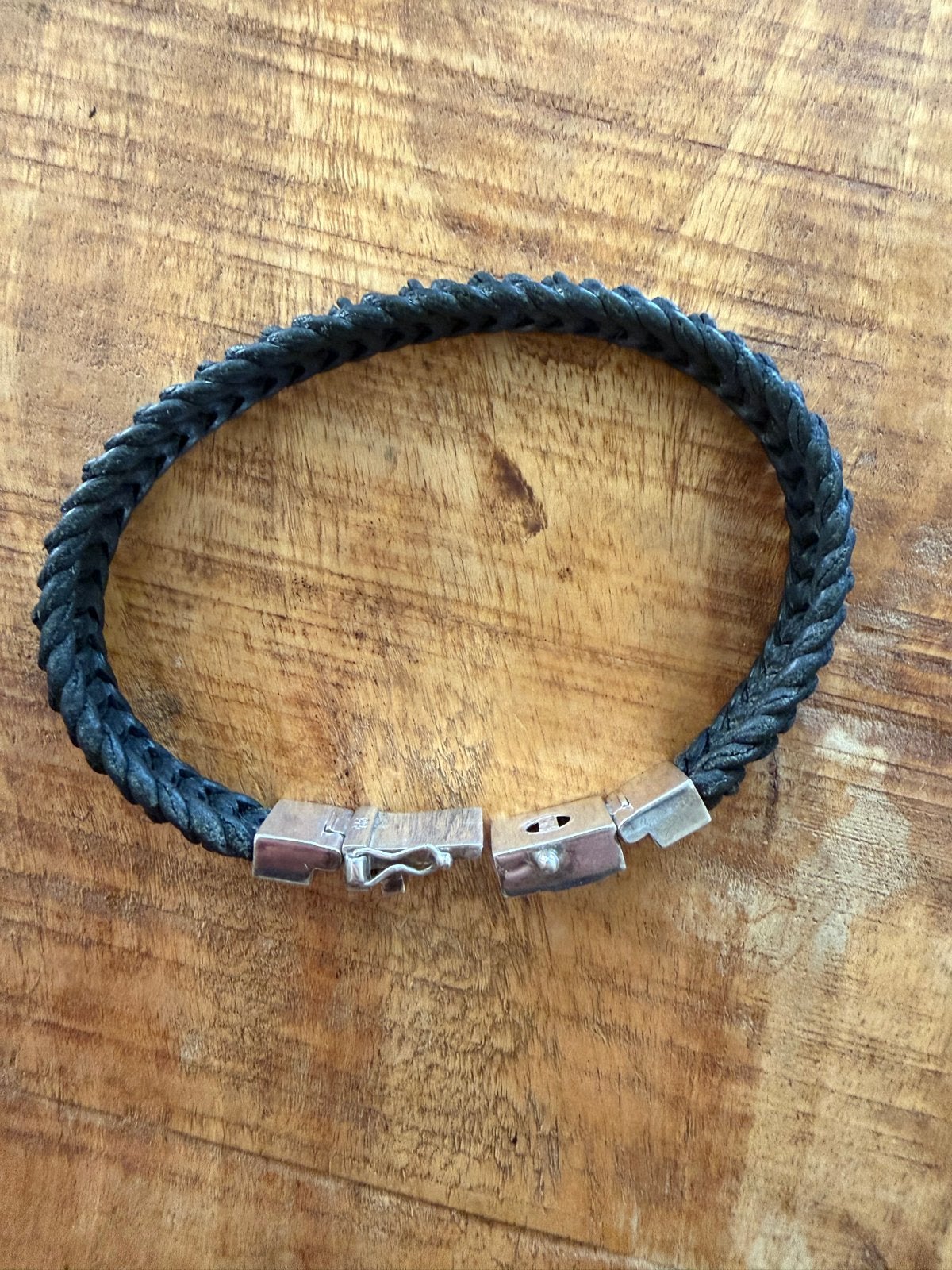 Leren Boeddha armband met zilveren sluiting, Sieraden, Tassen en Uiterlijk, Ophalen of Verzenden, Gebruikt, Zwart, Leer