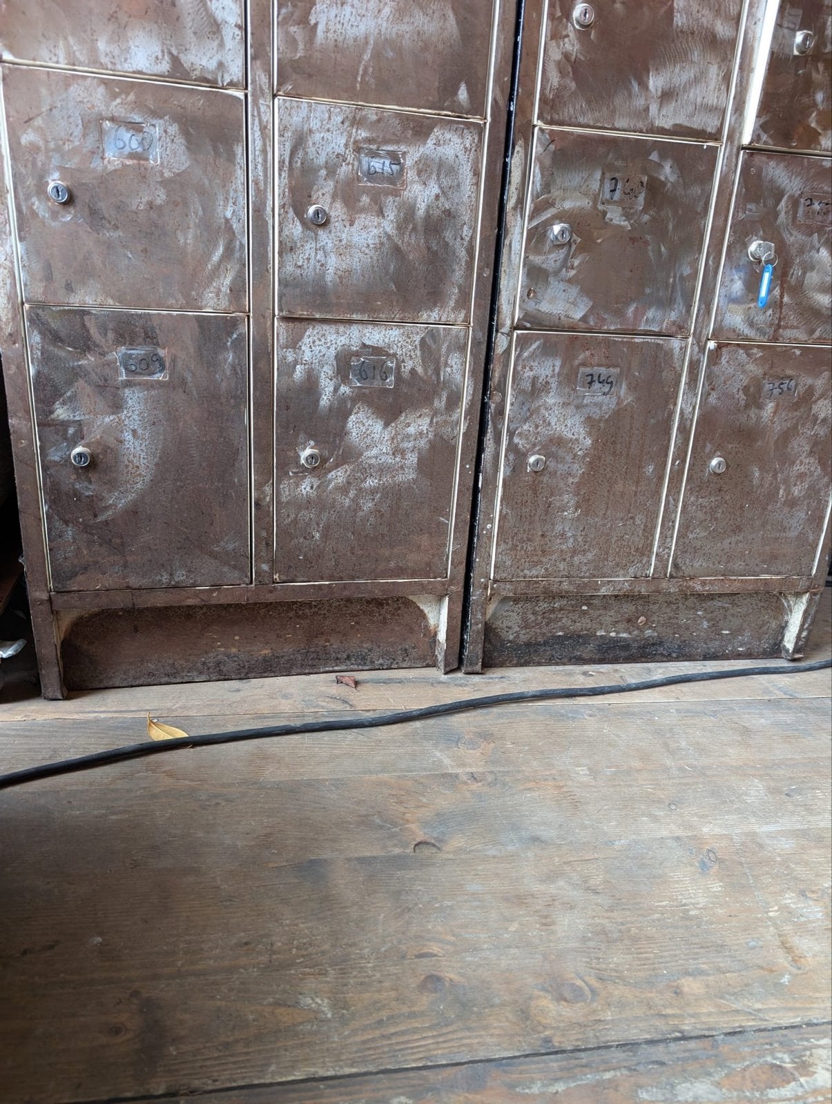 2x 14 kluisjes - Vintage industriële locker kasten, Ophalen, Gebruikt