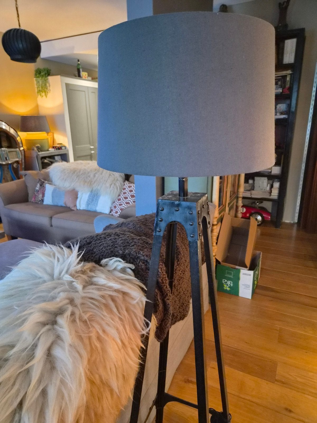 Stoere industriële vloerlamp met stoffen kap ,mooi bij Hoffz, Gebruikt, Metaal, E27 (groot), Ophalen of Verzenden