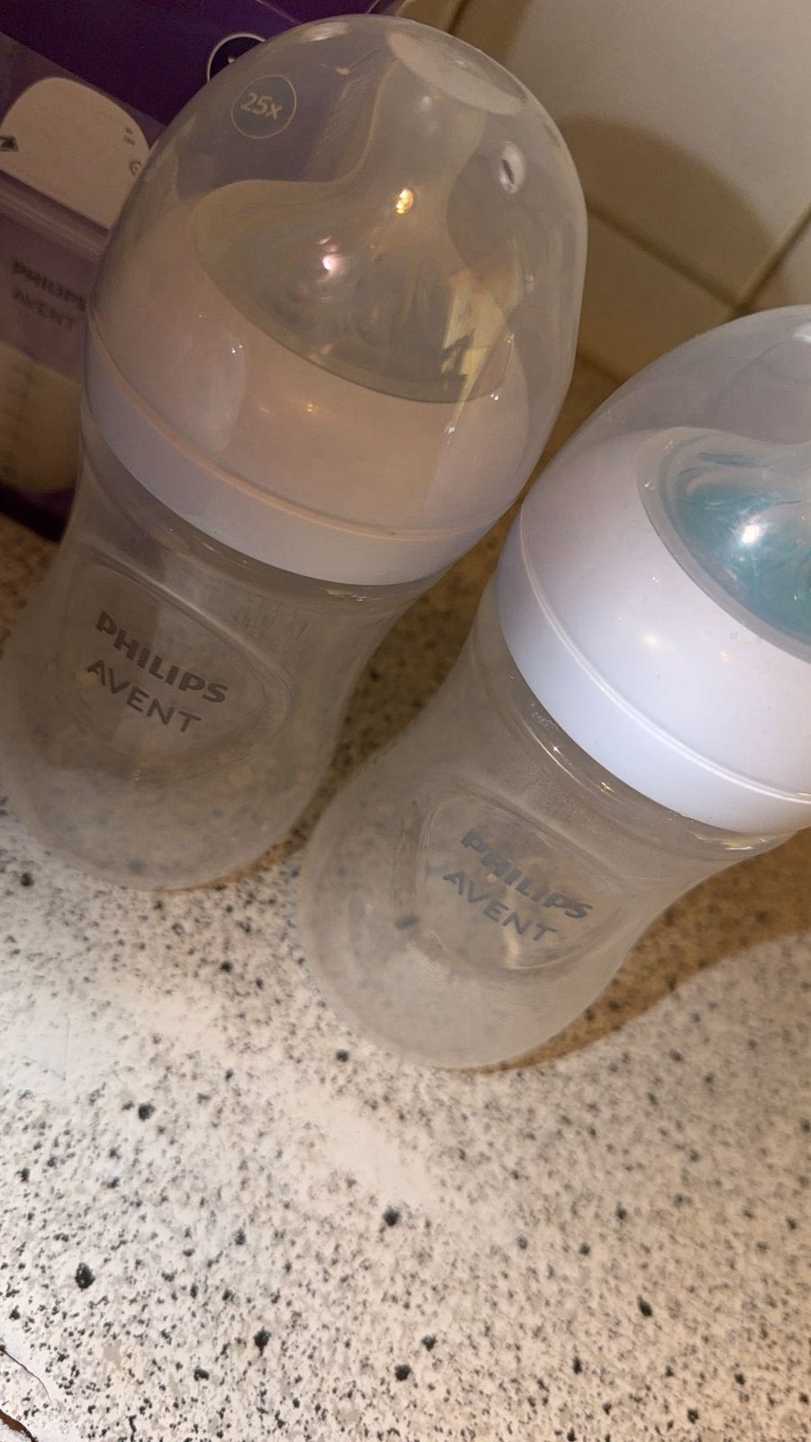 babyflesjes + handkolf en bewaarzakjes philips, Ophalen of Verzenden, Zo goed als nieuw, Borstkolf