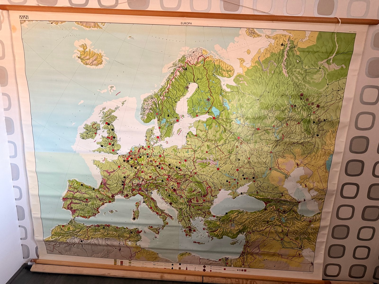 Vintage wandkaart Europa - Geogr. Cart. Wolters-Noordhoff, Antiek en Kunst, Antiek | Schoolplaten, Ophalen