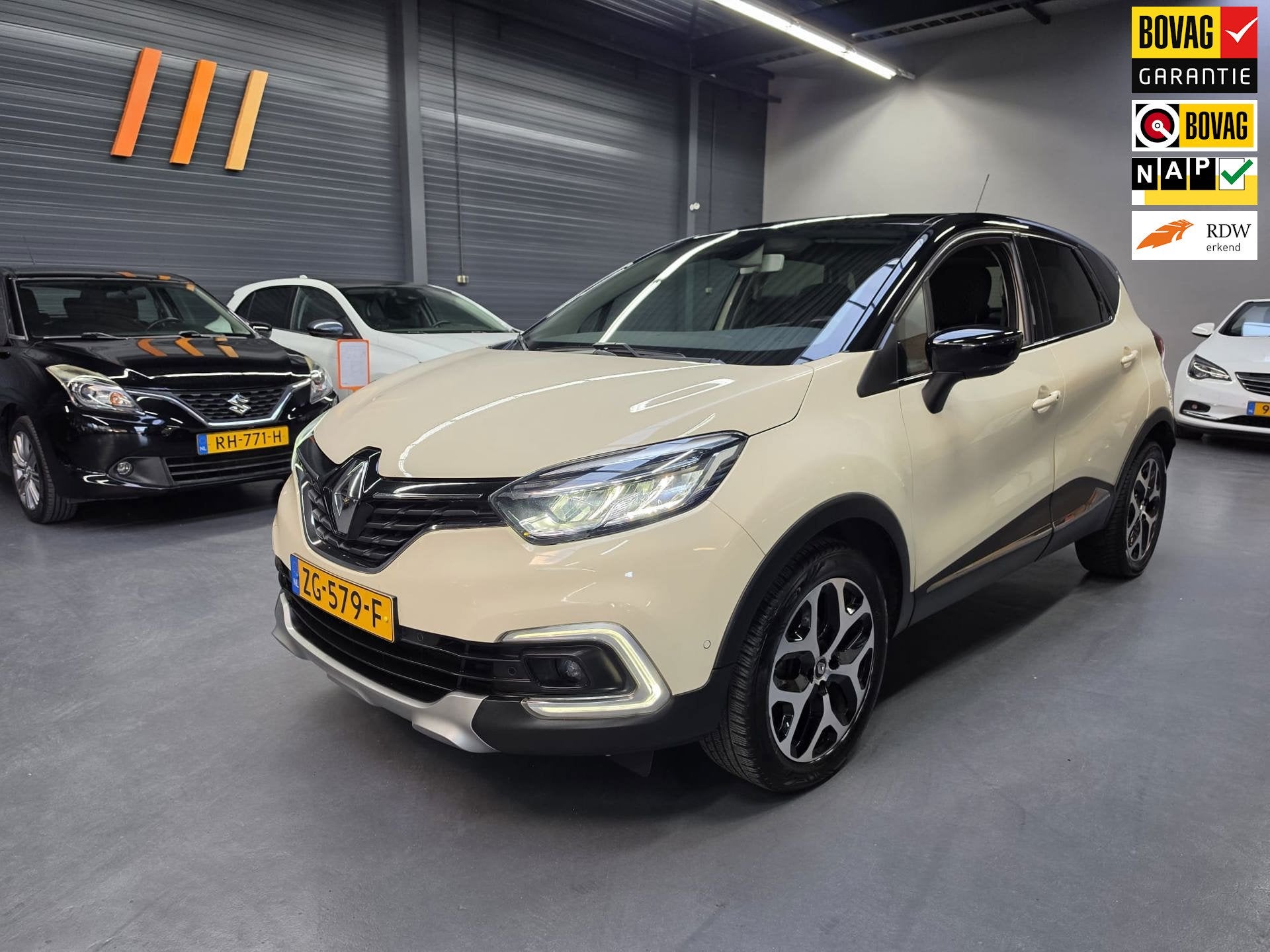 Renault Captur 0.9 TCe Intens CAMERA VOL LED BLIS NAP NL AUT, Auto's, Voorwielaandrijving, Gebruikt, 620 kg, Origineel Nederlands