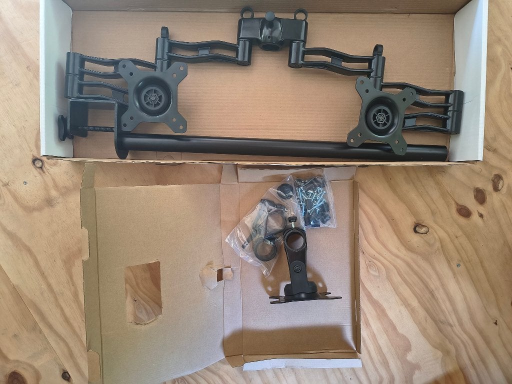 3x (triple) monitor arm/ mount - VESA 75 / 100, Nieuw, Ophalen of Verzenden, Overige typen, Onbekend