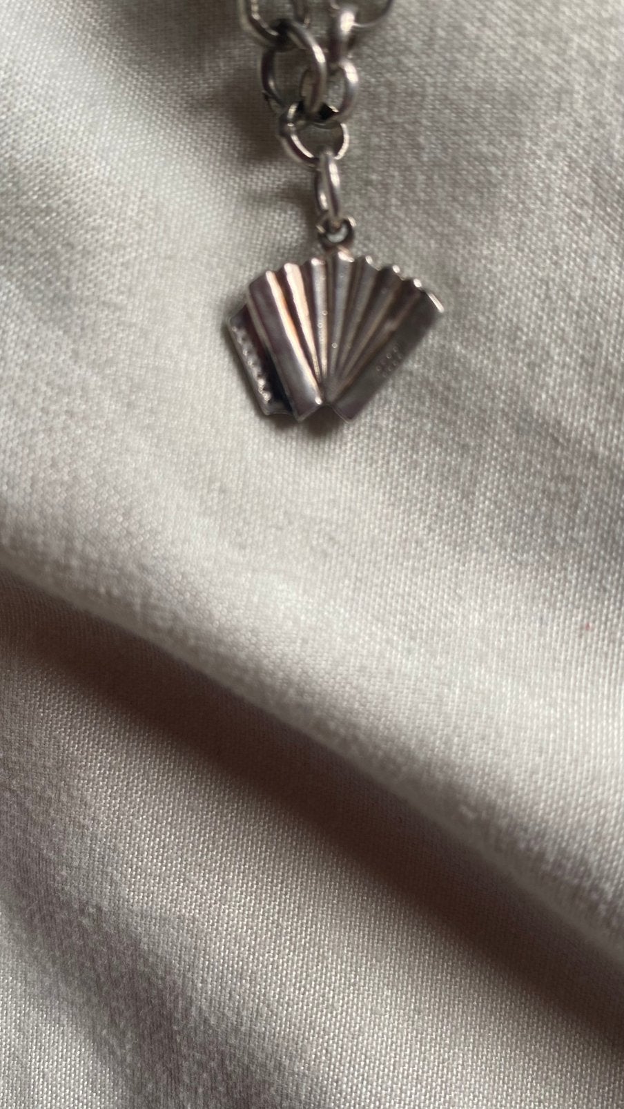 Zilveren bedel kettinghanger accordeon? voor armband ketting, Sieraden, Tassen en Uiterlijk, Overige merken, Ophalen of Verzenden