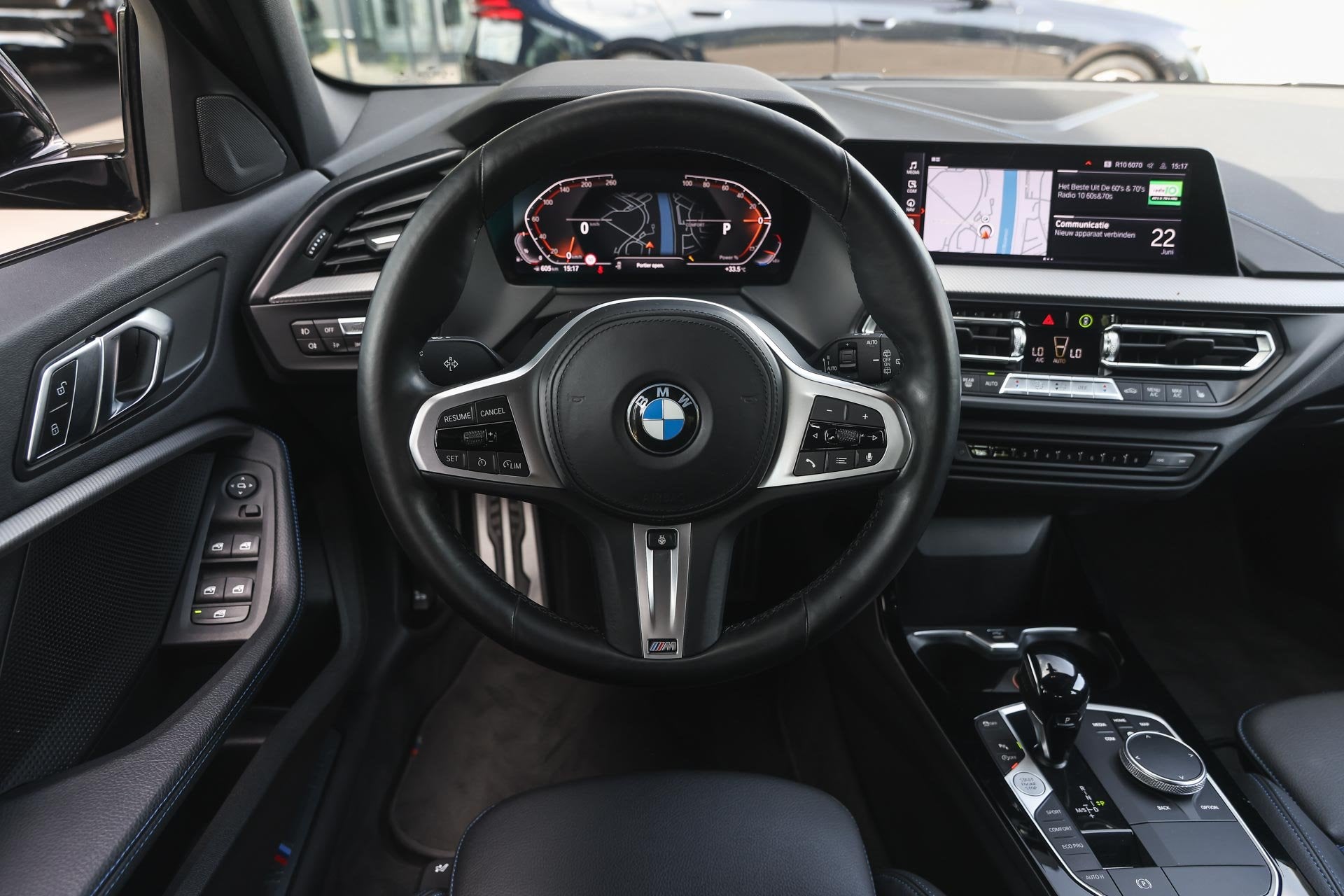 BMW 1 Serie 118i Executive M Sport Automaat / M Sportonderst, Auto's, BMW, 136 pk, Gebruikt, Met garantie (alle), Leder en Stof