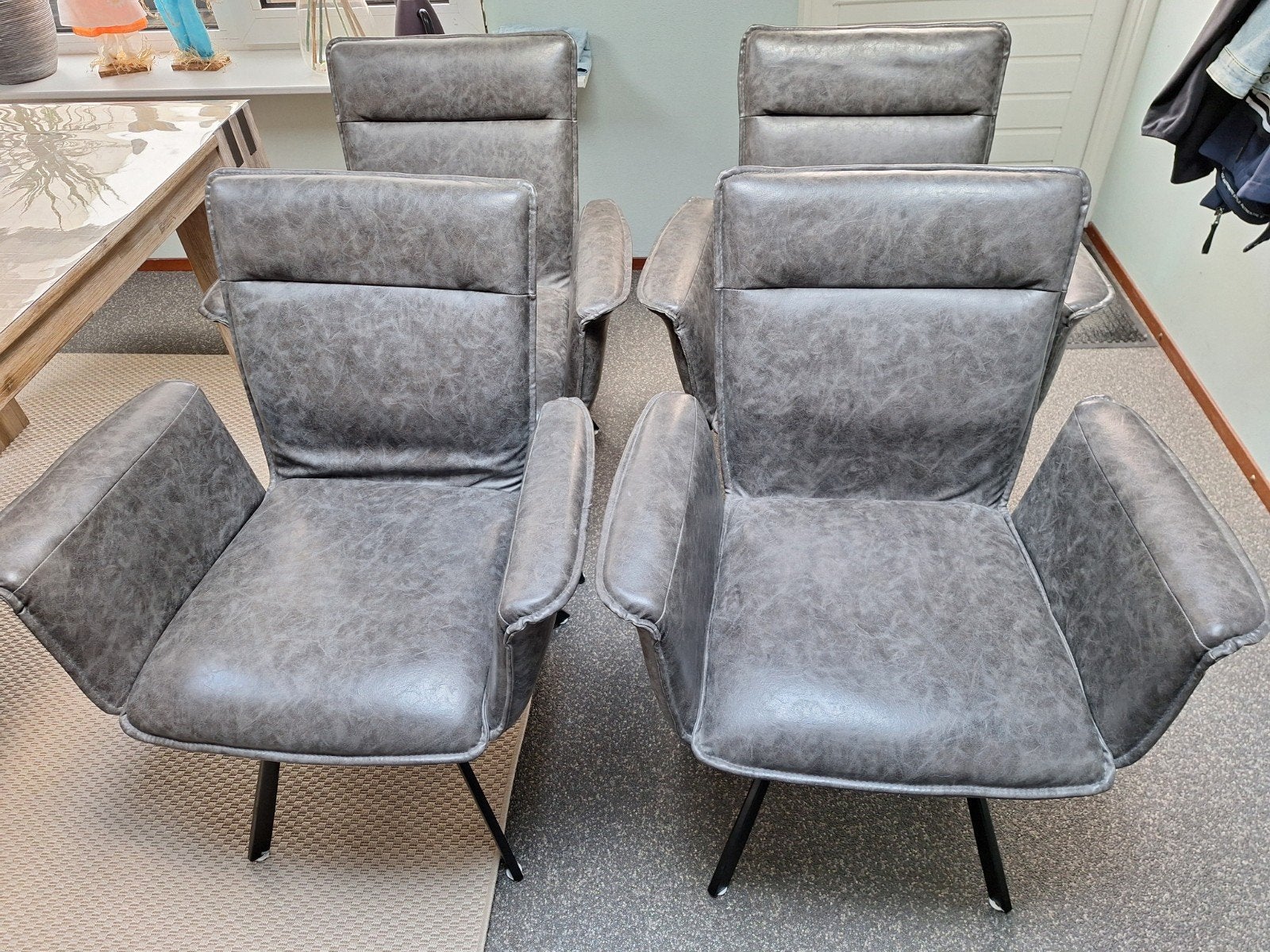 Eetkamerstoelen, Huis en Inrichting, Ophalen, Gebruikt, Leer, Vier