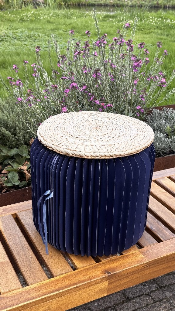 Mini folding stool by Stooly (reference Léon), Ophalen, Gebruikt, Overige materialen
