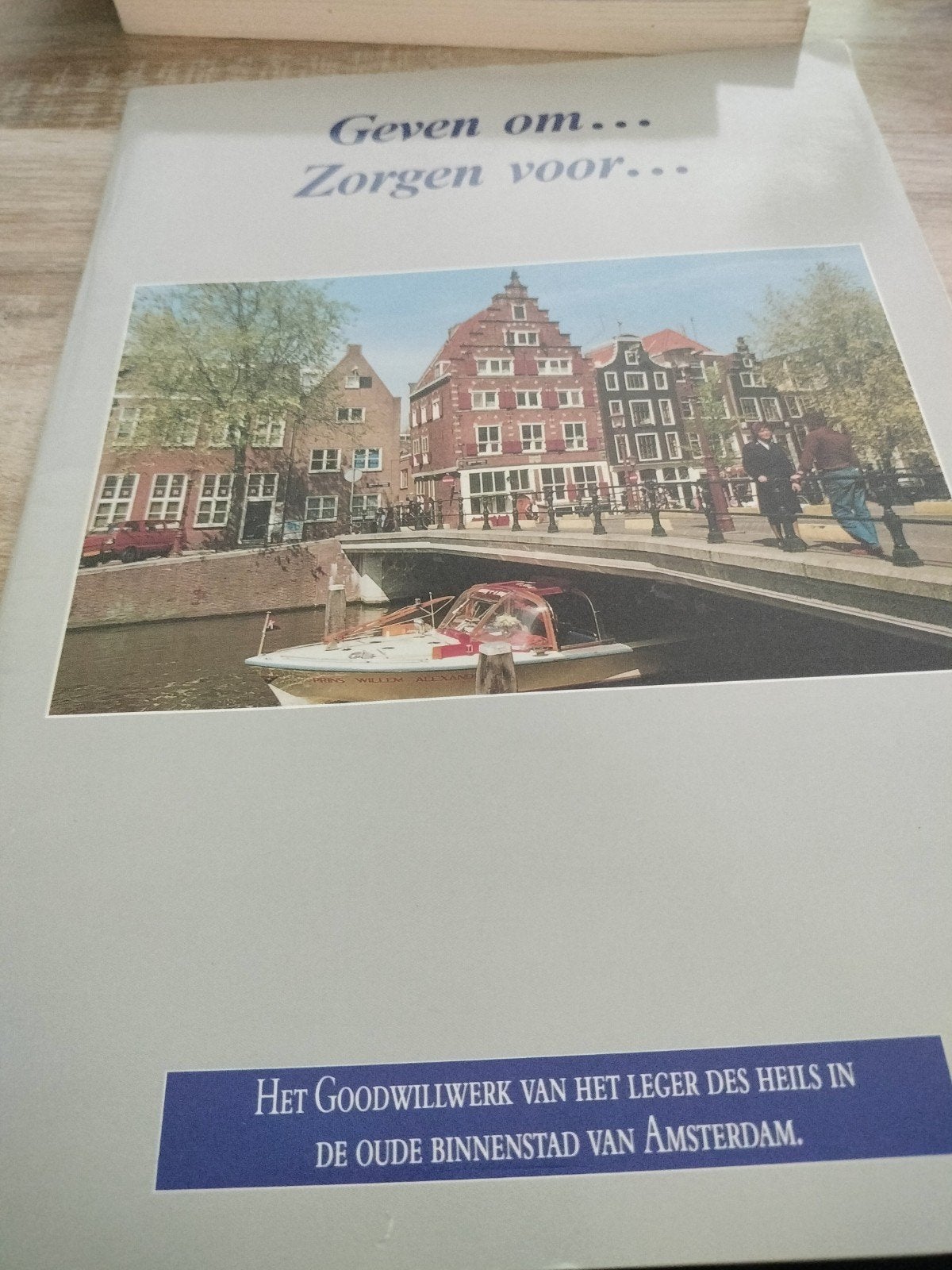 Geven om... Zorgen voor... Leger des Heils Amsterdam, Boeken, Ophalen of Verzenden