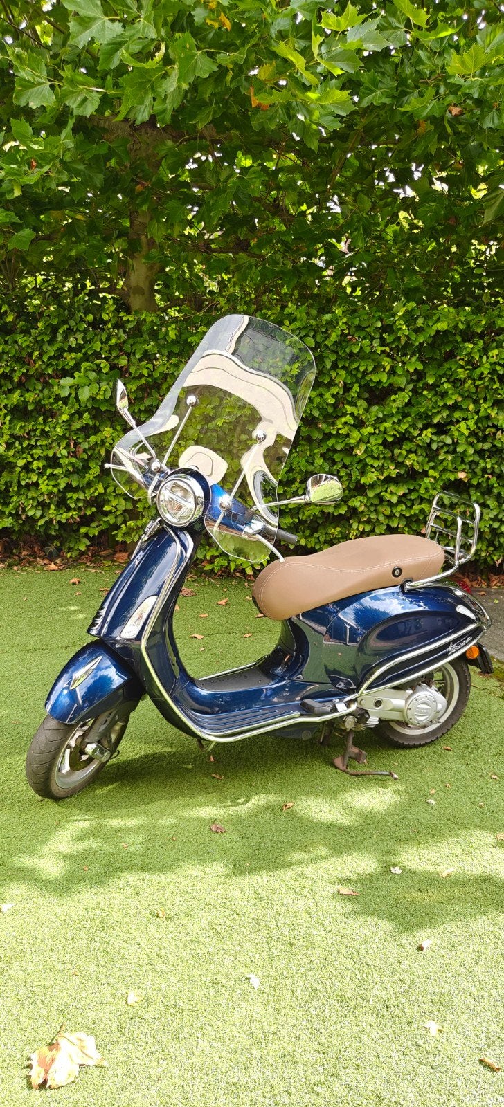 Zeer mooie Vespa Primavera E5 met bromfietskenteken 2021, Fietsen en Brommers, Scooters | Vespa, Ophalen, Overige modellen, Maximaal 45 km/u