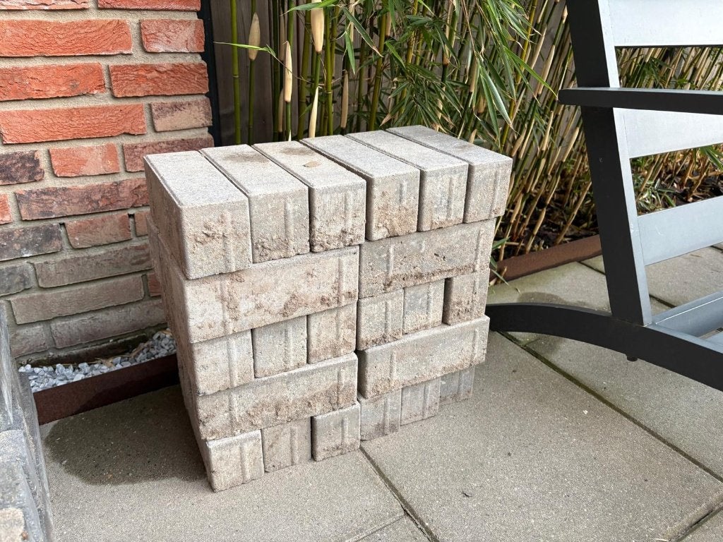 Grijze klinkers (30 stuks), Ophalen, Klinkers, Zo goed als nieuw, Minder dan 5 m²