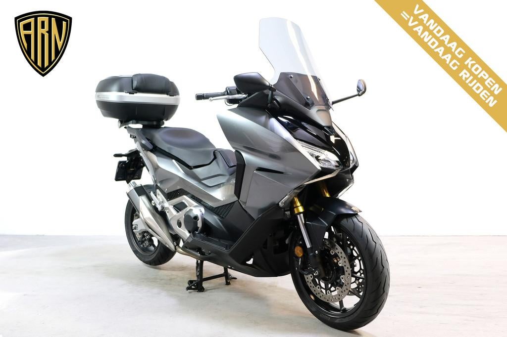 Honda FORZA 750 (bj 2023), Motoren, Motoren | Honda, Scooter, 745 cc, Bedrijf, Meer dan 35 kW