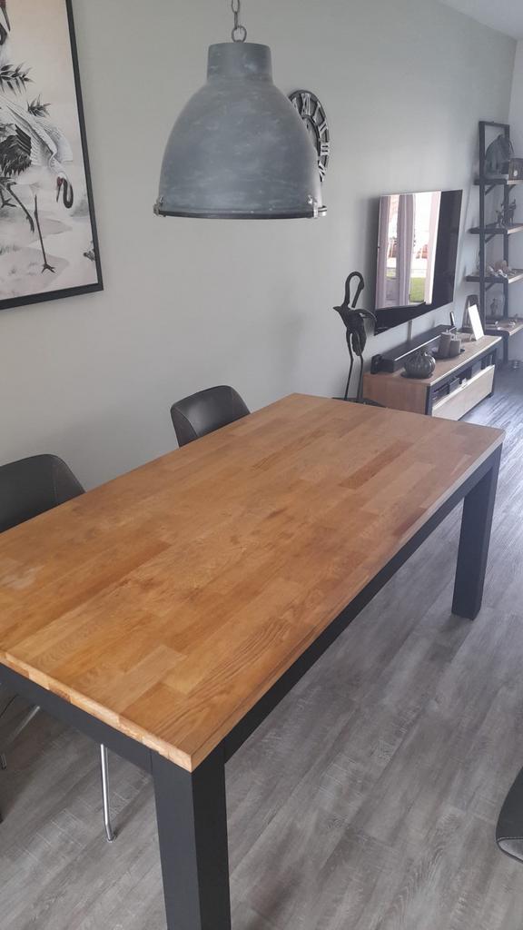 Massief eiken eettafel met zwarte poten - 180x90cm, Ophalen, Gebruikt, Eikenhout, 50 tot 100 cm