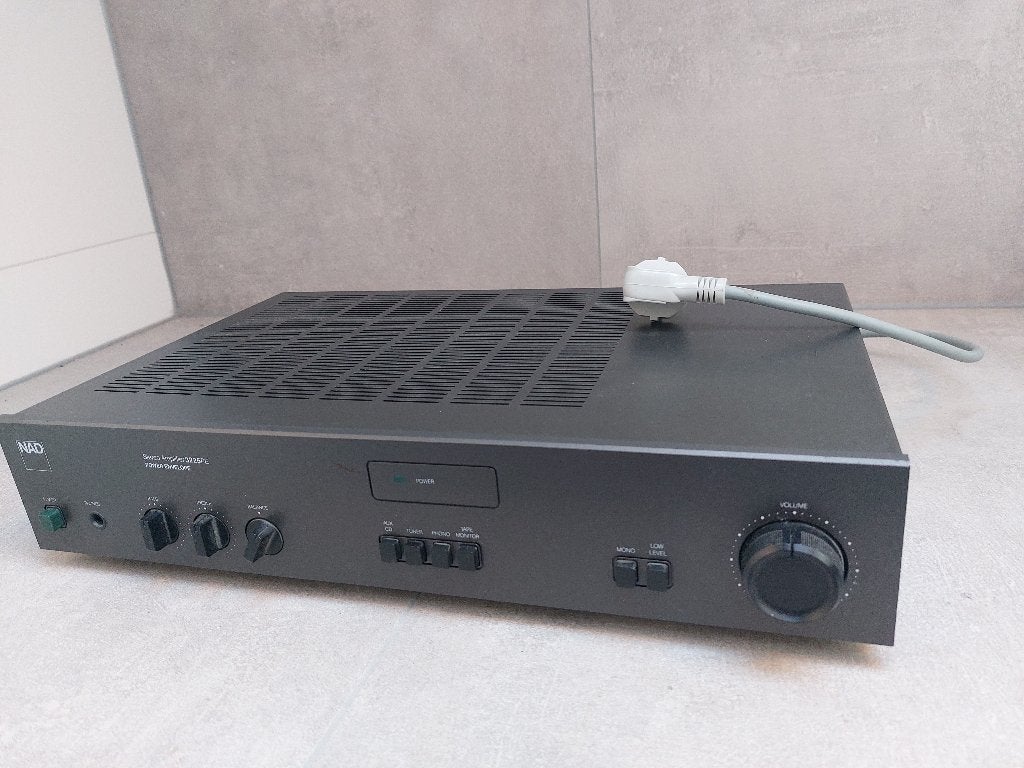 NAD 3225PE versterker, Overige merken, Gebruikt, Verzenden, 120 watt of meer