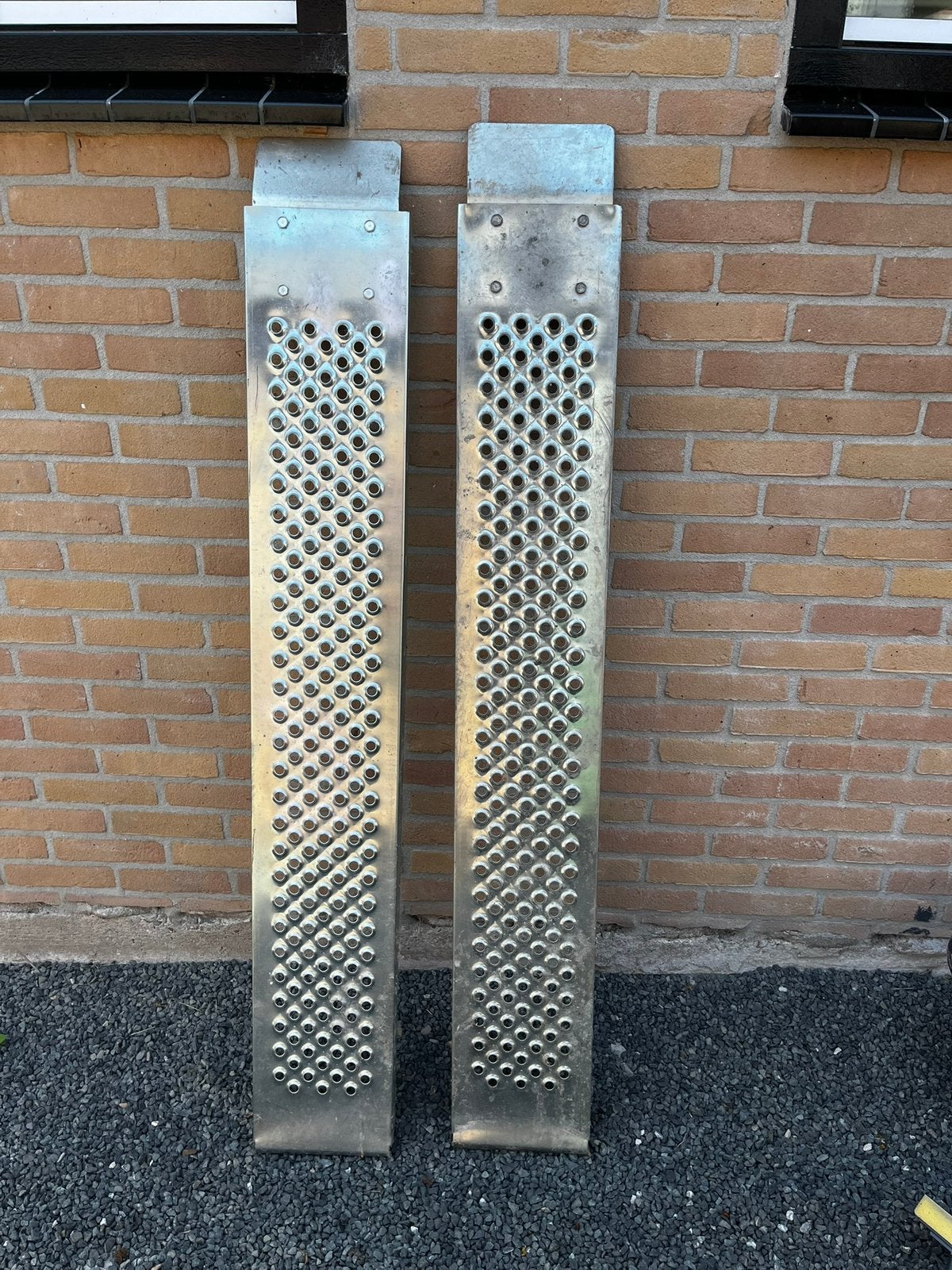 Stalen oprijplaten, Ophalen