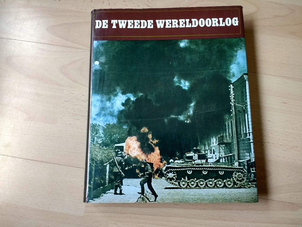 Boek met totaal overzicht van 2de wereldoorlog WO2, foto's, Ophalen of Verzenden, Tweede Wereldoorlog, Zo goed als nieuw