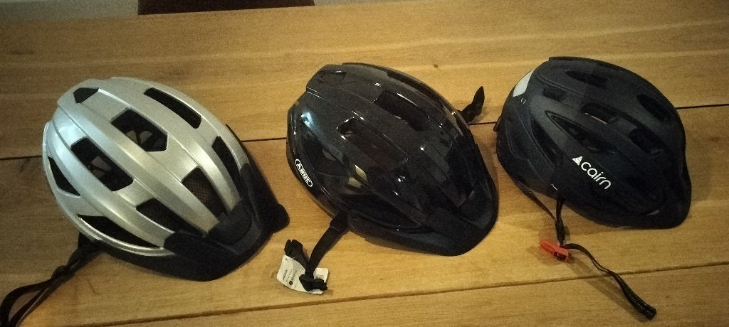 Fietshelm zwart of grijs, Ophalen, Zo goed als nieuw, Heer of Dame, L