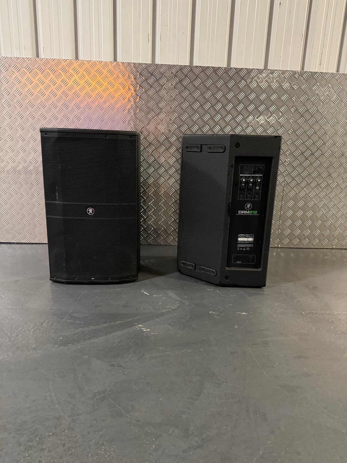 2x Mackie DRM212 Professionele Actieve Luidsprekers, Gebruikt, Overige typen, Ophalen, 150 watt of meer