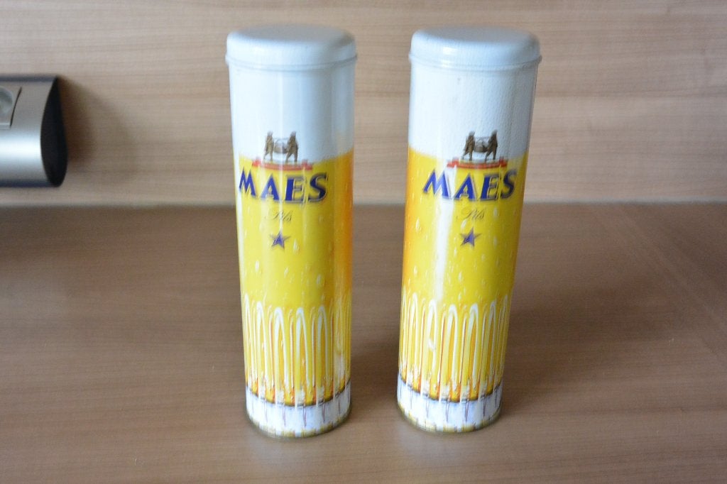 2 Blikken pullen voor elk 1 flesje Maes Pils., Verzamelen, Ophalen of Verzenden, Zo goed als nieuw, Flesje(s), Overige merken