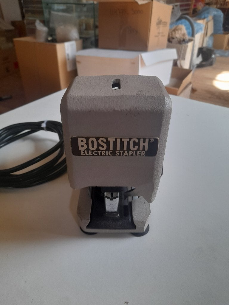 elektrische nietmachine, Ophalen of Verzenden, Gebruikt, Gereedschap of Toebehoren