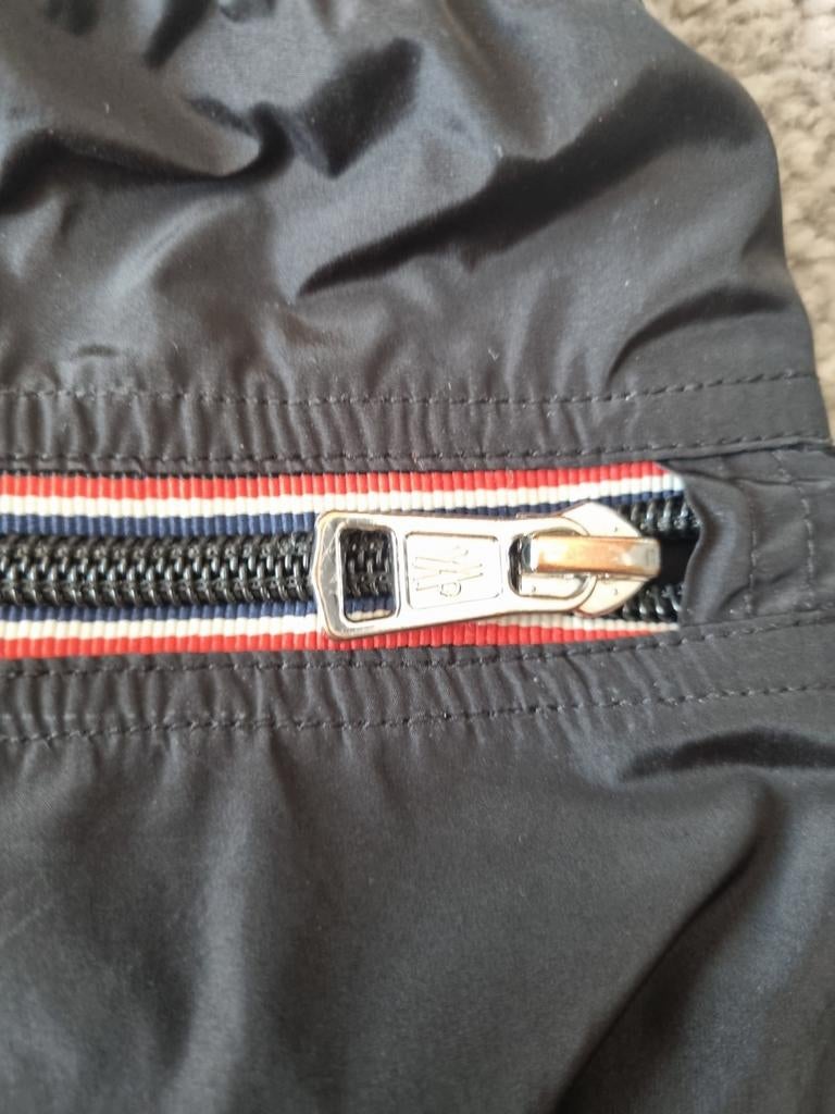 Moncler kortebroek/zwembroek - Gedragen, niet mijn ding, Ophalen of Verzenden, Zo goed als nieuw, Zwart