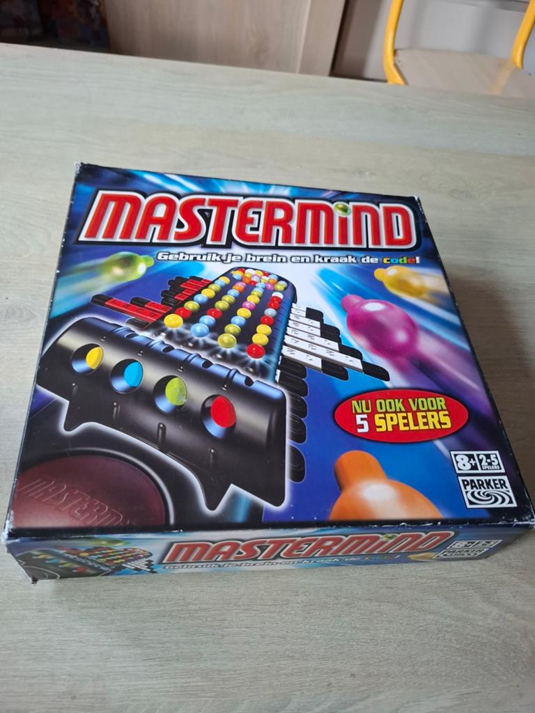 Mastermind bordspel - Kraak de code!, Hobby en Vrije tijd, Gezelschapsspellen | Bordspellen, Parker, Gebruikt, Ophalen of Verzenden
