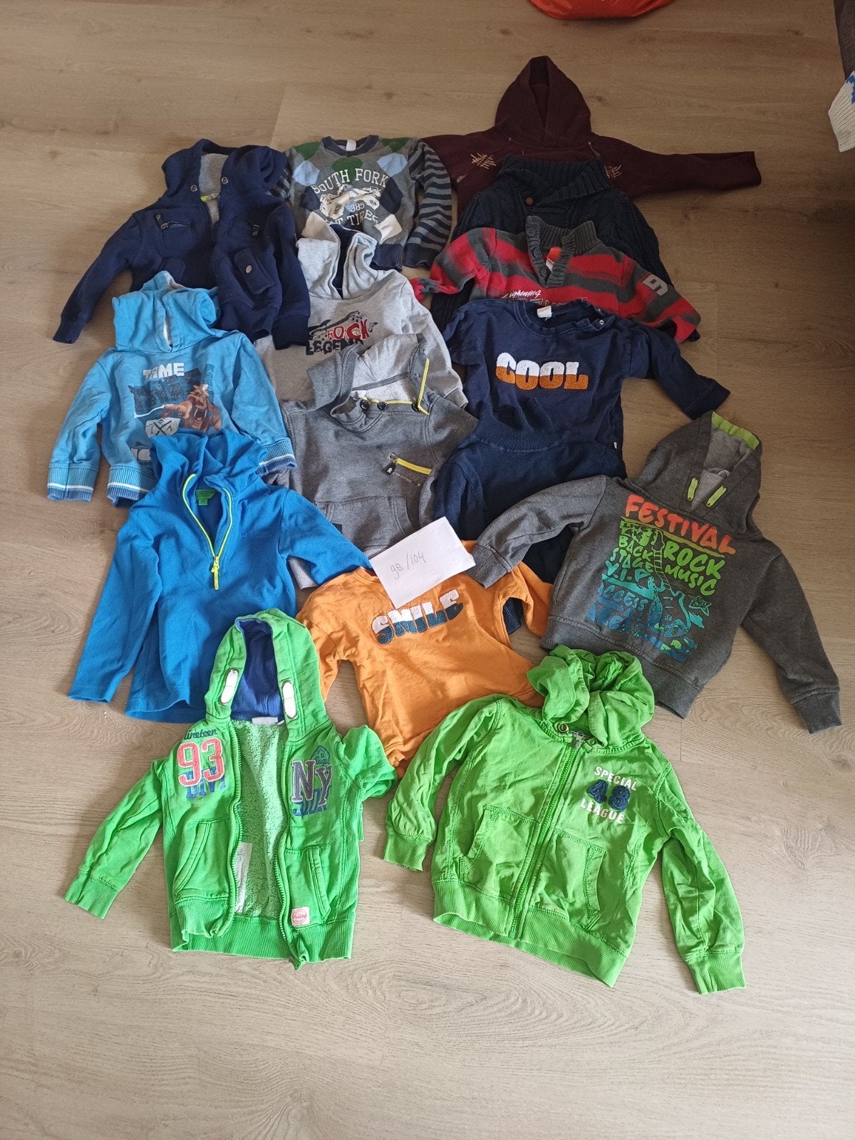 Te koop winter truien maat 98/104, Ophalen, Maat 98