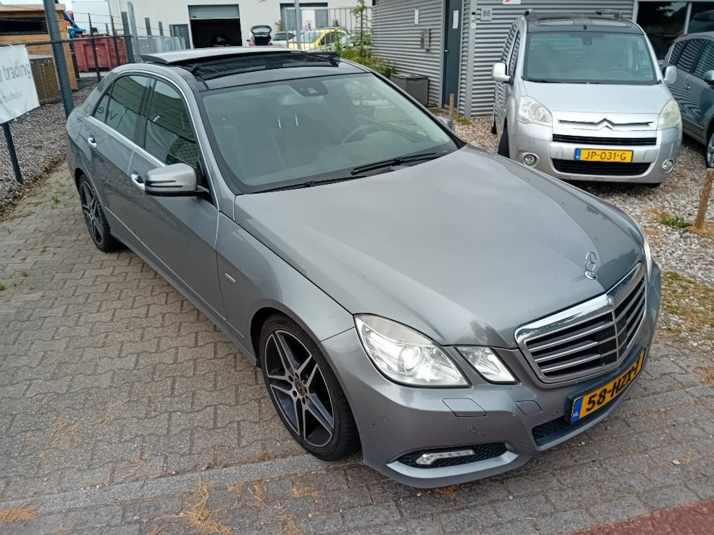 Mercedes-Benz E-Klasse 3.0 CDI E350 Sedan AUT 2009 PANO!, Auto's, Automaat, Euro 5, Achterwielaandrijving, Zwart
