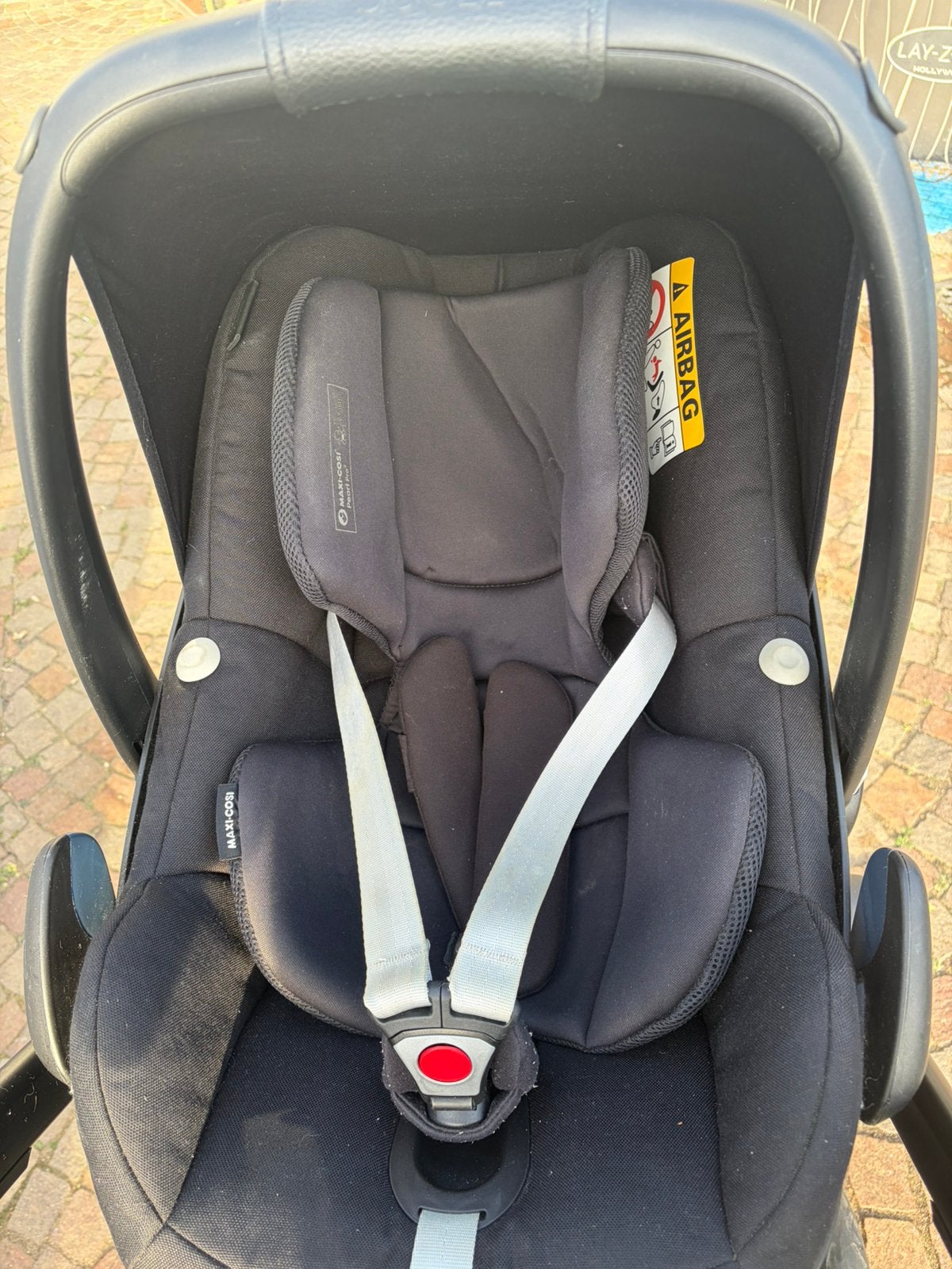 Foto 10 van Joolz day 3 incl maxi cosi en isofix base