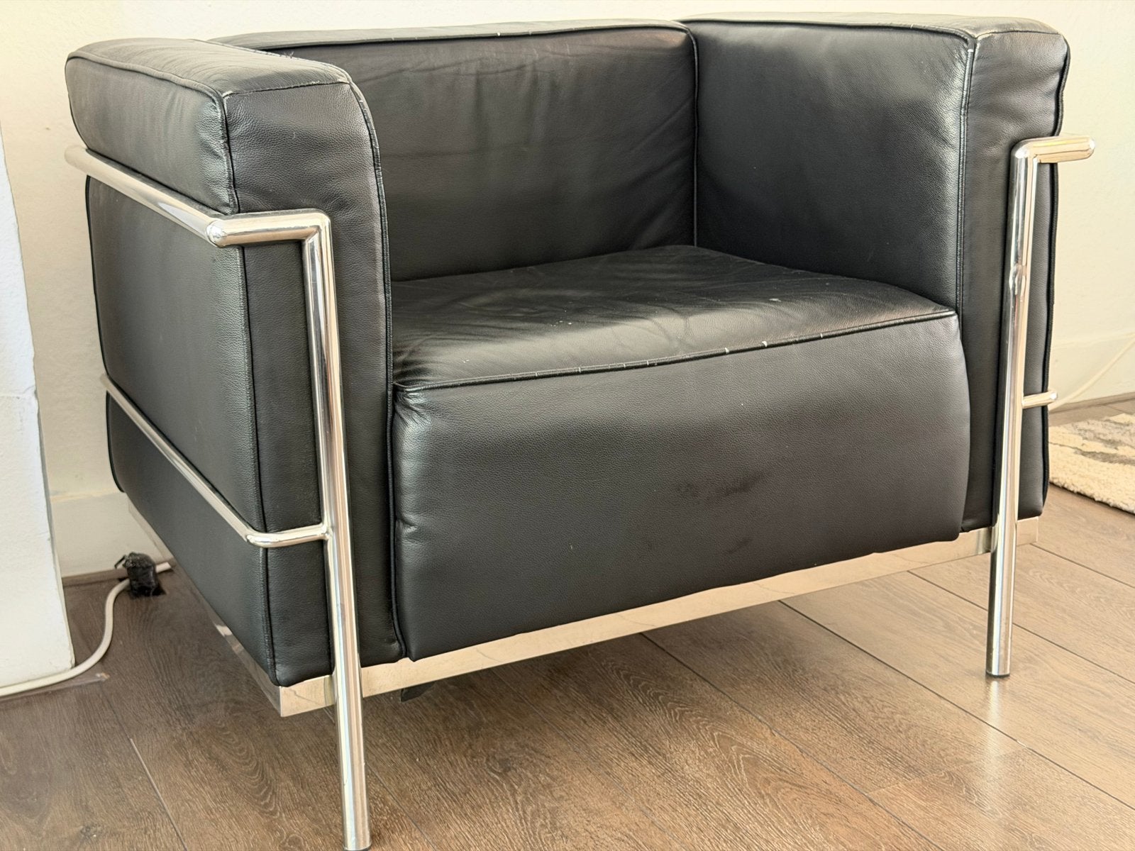 Le Corbusier LC2 imitatie fauteuil, zwart leer, Ophalen, Gebruikt, Zwart, Leer