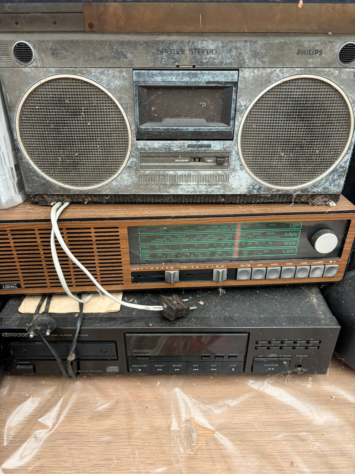 Vintage Philips Spatial Stereo Boombox en Loewe Radio, Audio, Tv en Foto, Vintage Televisies, Ophalen of Verzenden, Gebruikt, Philips
