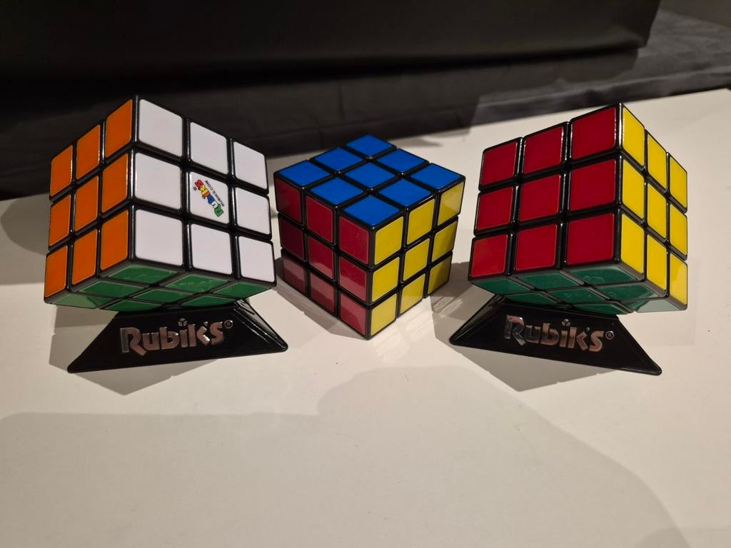 Rubik's Kubus Collectie - 3 Stuks met Standaard, Ophalen of Verzenden, Minder dan 500 stukjes, Zo goed als nieuw, Rubik's of 3D-puzzel