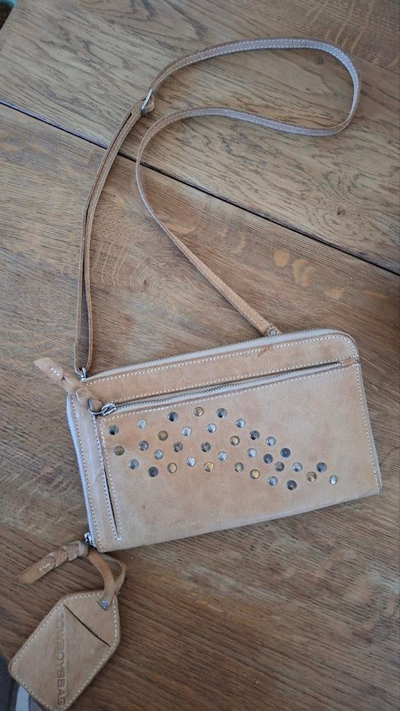 Cowboysbag Schoudertasje/ clutch Beige Leer met Studs, Ophalen of Verzenden, Gebruikt, Beige, Schoudertasje