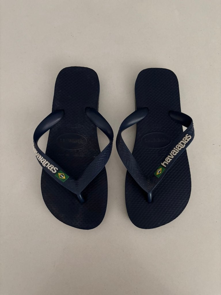 Havaianas teenslippers eu 35-36 blauw met braziliaanse vlag!, Jongen of Meisje, Schoenen, Ophalen of Verzenden, Zo goed als nieuw