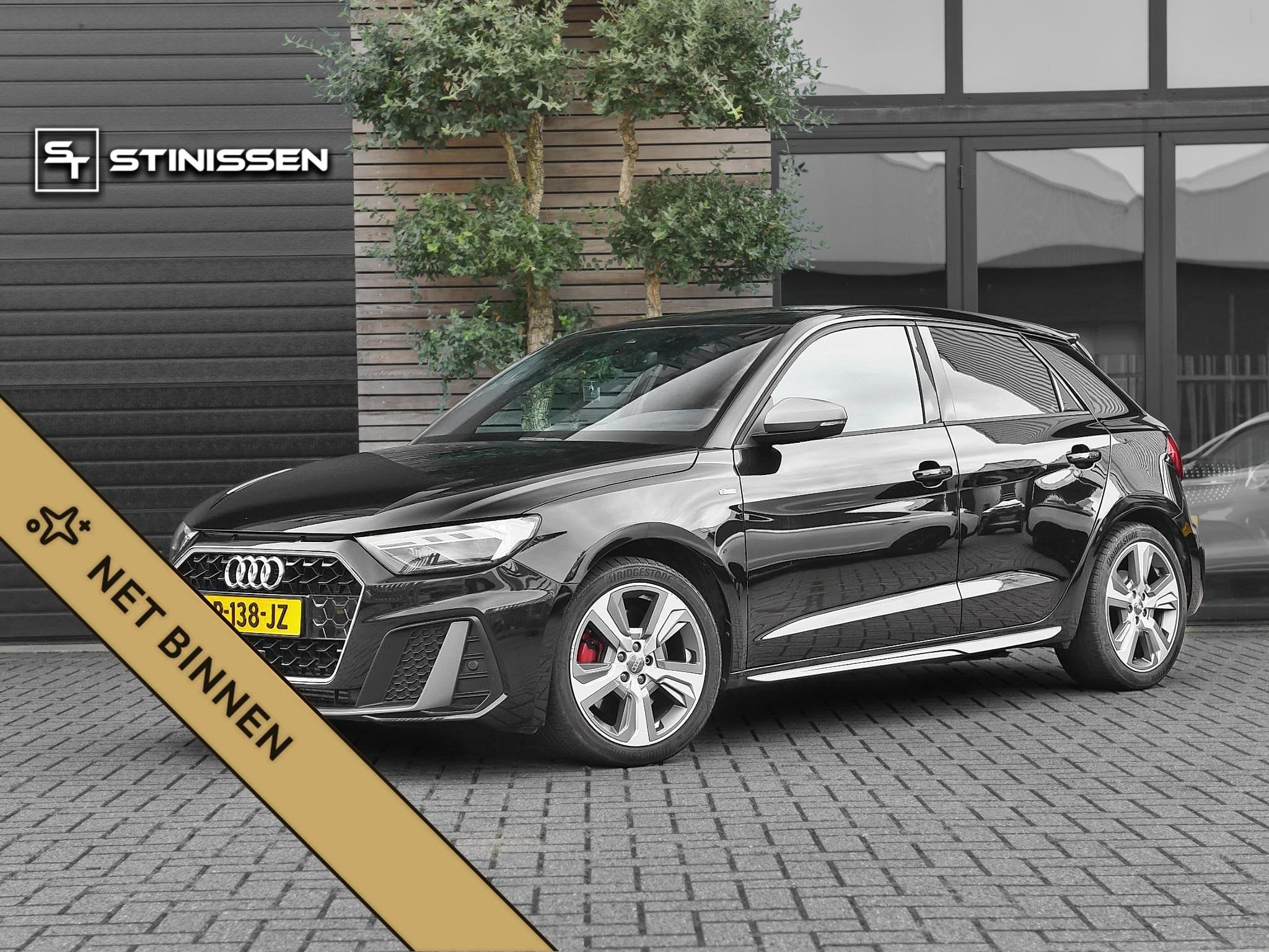 Audi A1 Sportback 40 TFSI Pro Line S Keyless Matrix Apple Ca, Auto's, 4 cilinders, 1984 cc, Leder en Stof, Zwart