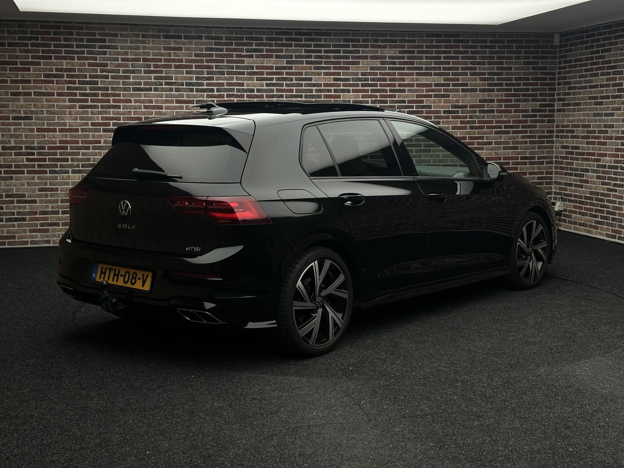 Volkswagen Golf 1.5 eTSI R-Line Pano| Harman Kardon| Head up, Auto's, Dealer onderhouden, Stof, 4 cilinders, 150 pk
