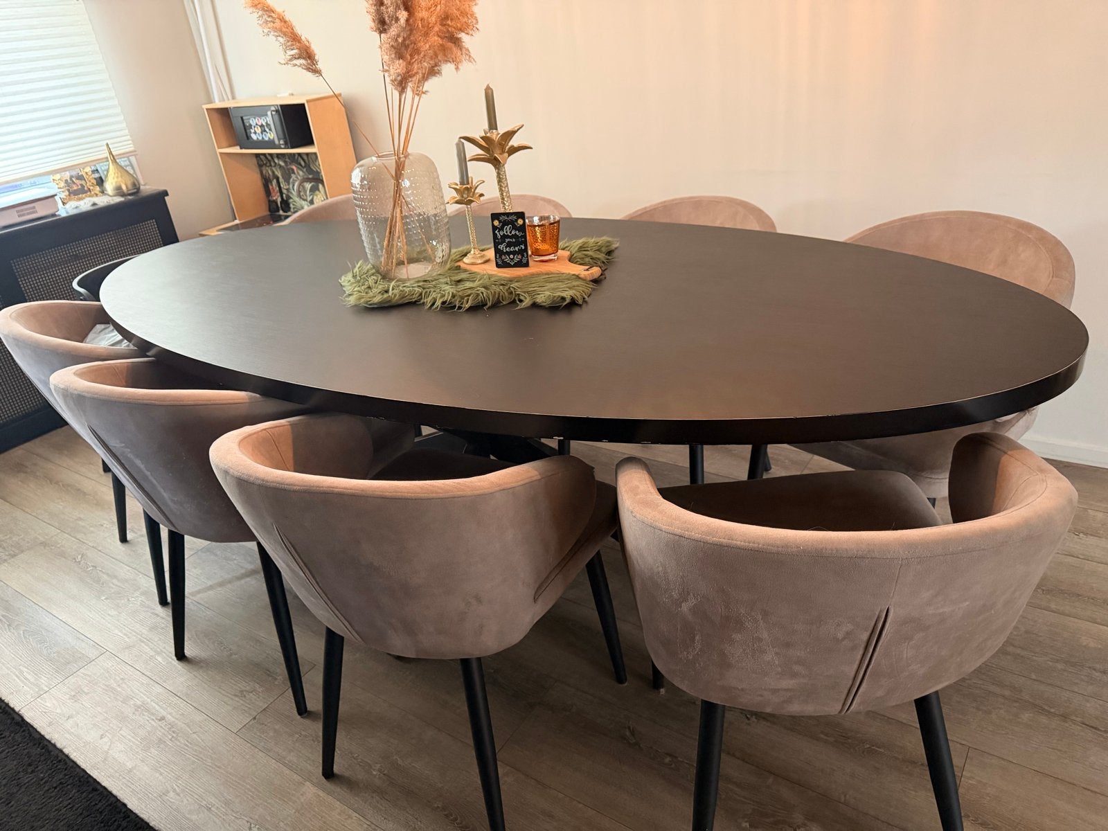 Ovale eettafel met metalen kruispoot, Huis en Inrichting, Ophalen, Gebruikt, 100 tot 150 cm, Vier personen
