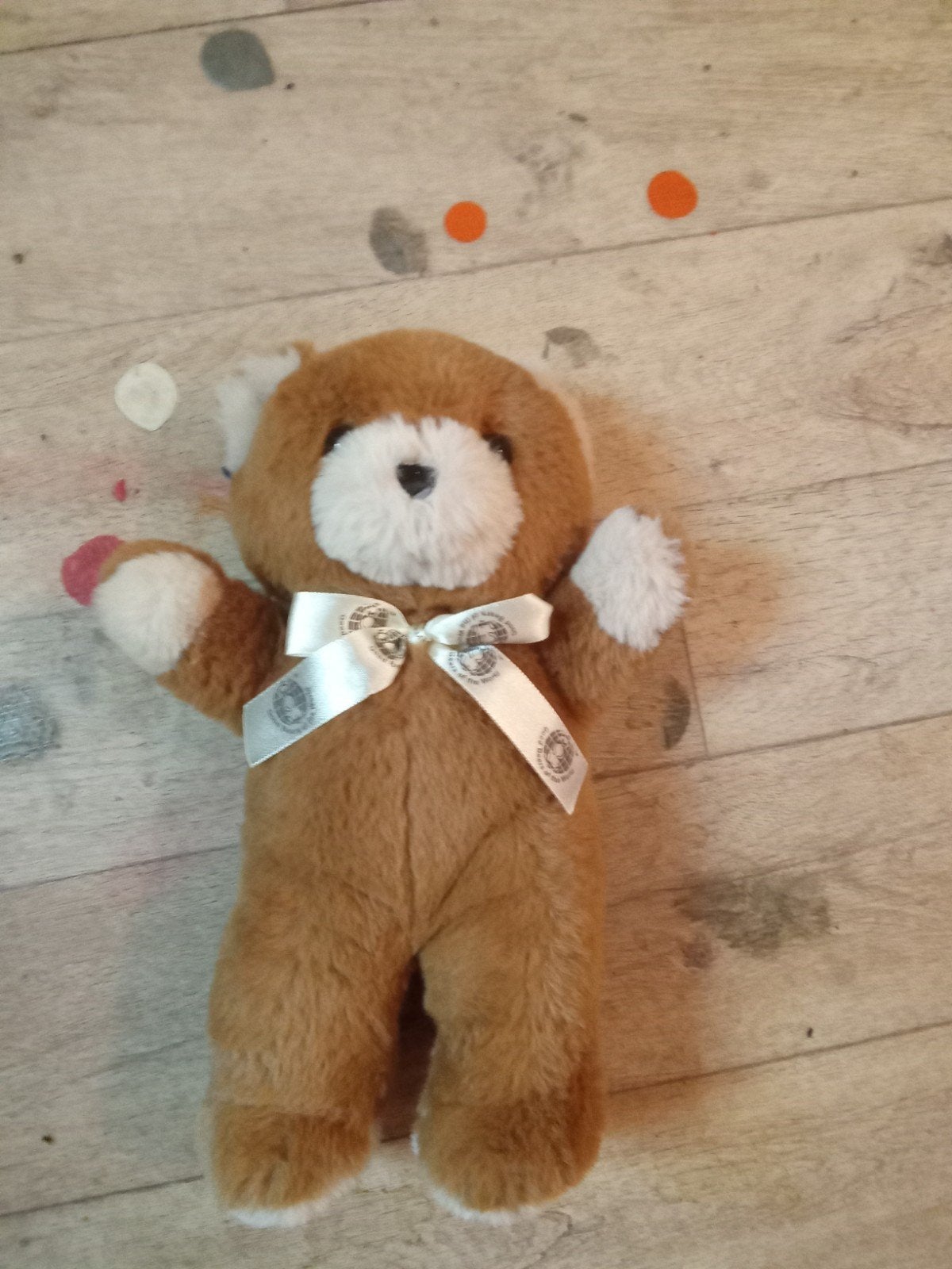 schattig knuffelbeertje met strikje om zijn nek onbeschadigd, Verzamelen, Ophalen of Verzenden, Nieuw, Stoffen beer, Overige merken