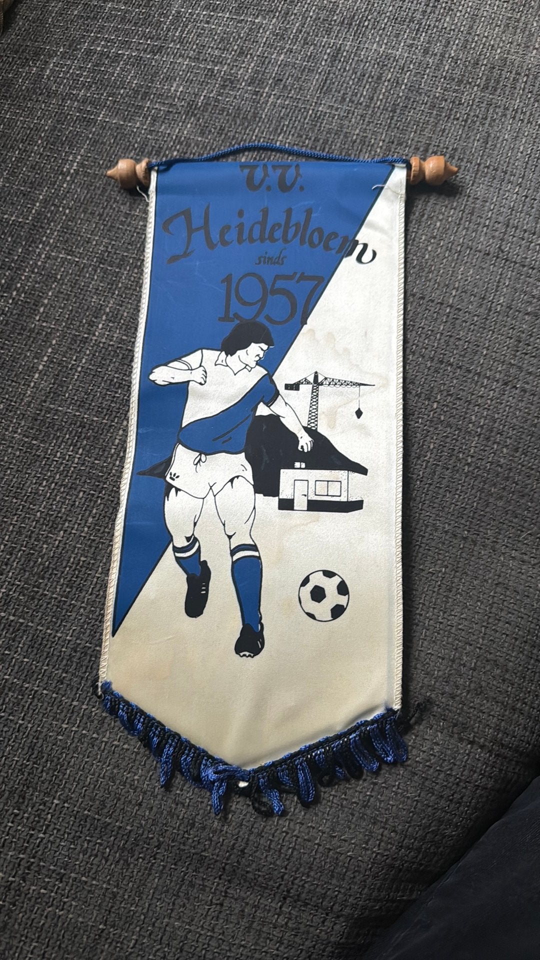 V.V. Heidebloem Geleen. Vintage voetbal club 1957, Ophalen of Verzenden, Zo goed als nieuw, Overige binnenlandse clubs