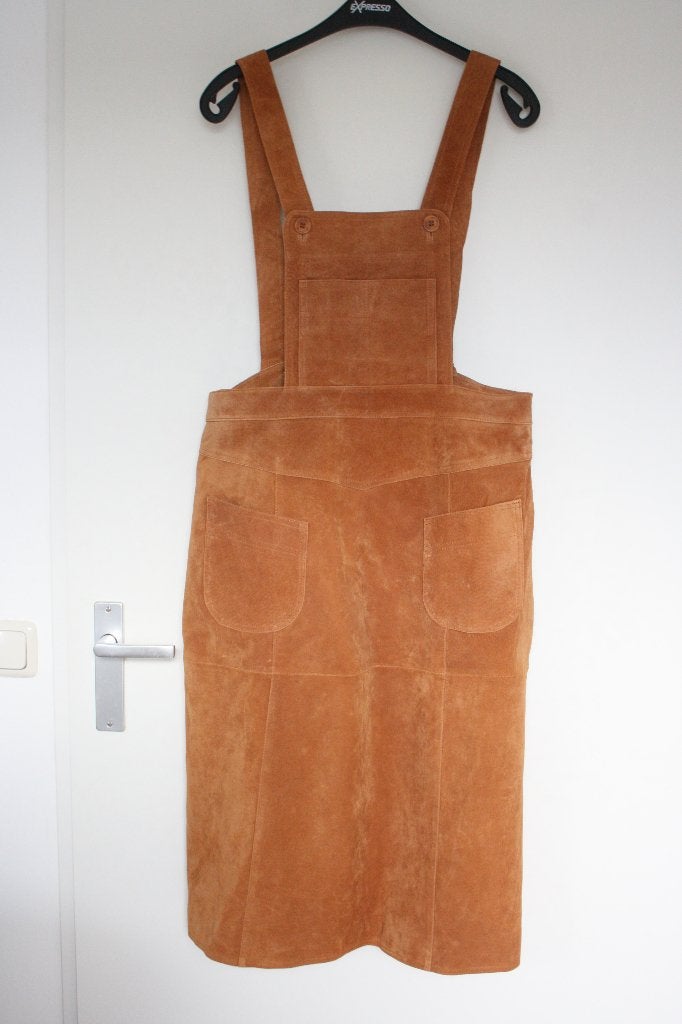 Suede overgooier van Asos in maat 44, nieuw!, Kleding | Dames, Jurken, Bruin, Maat 42/44 (L), Nieuw, Ophalen of Verzenden