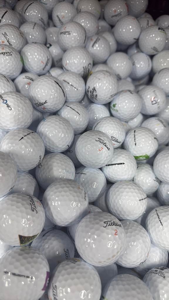 Titleist velocity, Sport en Fitness, Golf, Ophalen of Verzenden, Zo goed als nieuw, Bal(len)