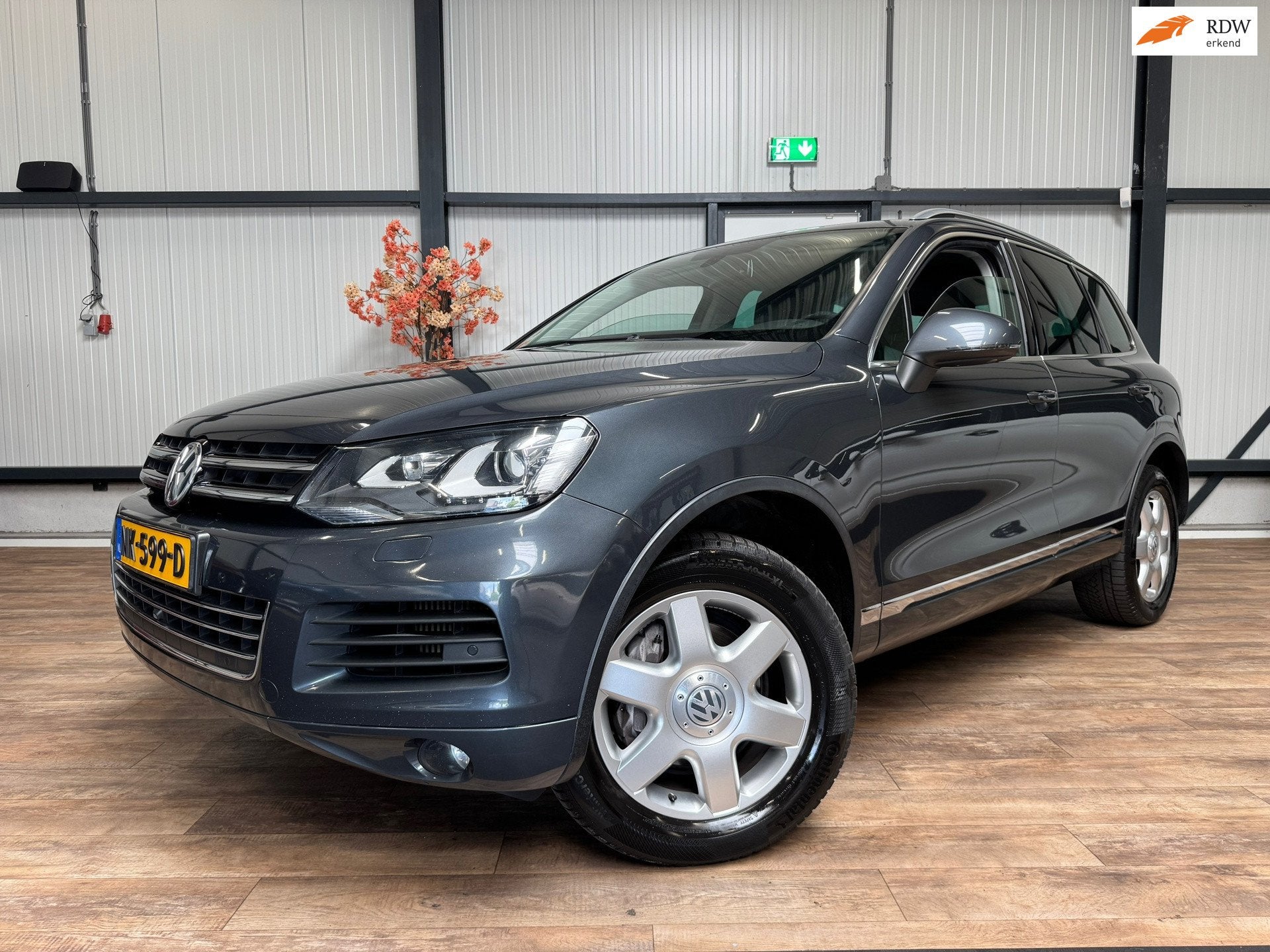 Volkswagen Touareg 3.0 TDI Highline / in nieuwstaat!, Auto's, Volkswagen, Automaat, Euro 5, Gebruikt, Zwart