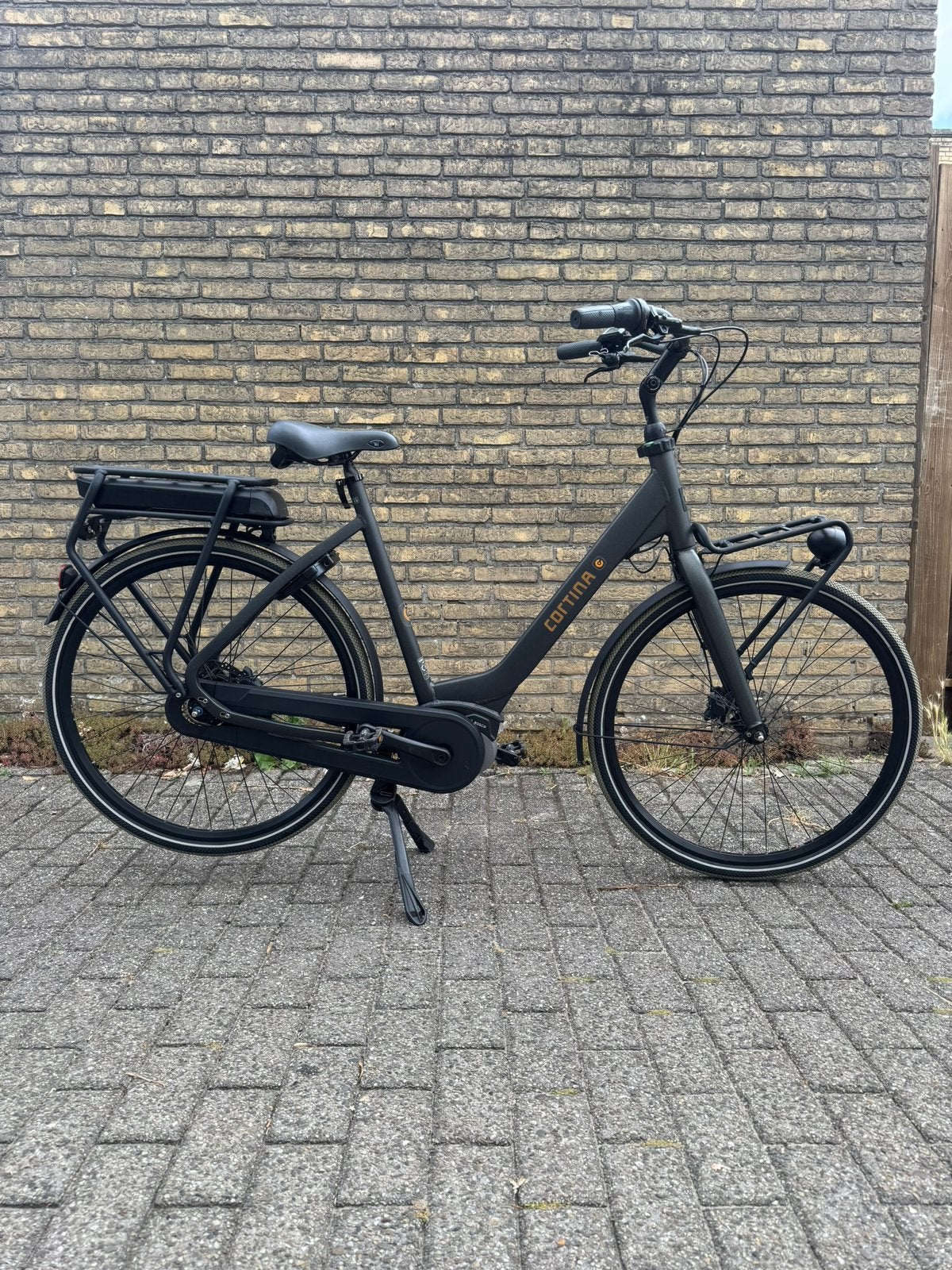 Cortina E-Common Bosch Active Line plus familie fiets, Ophalen, Zo goed als nieuw, Cortina, 50 km per accu of meer