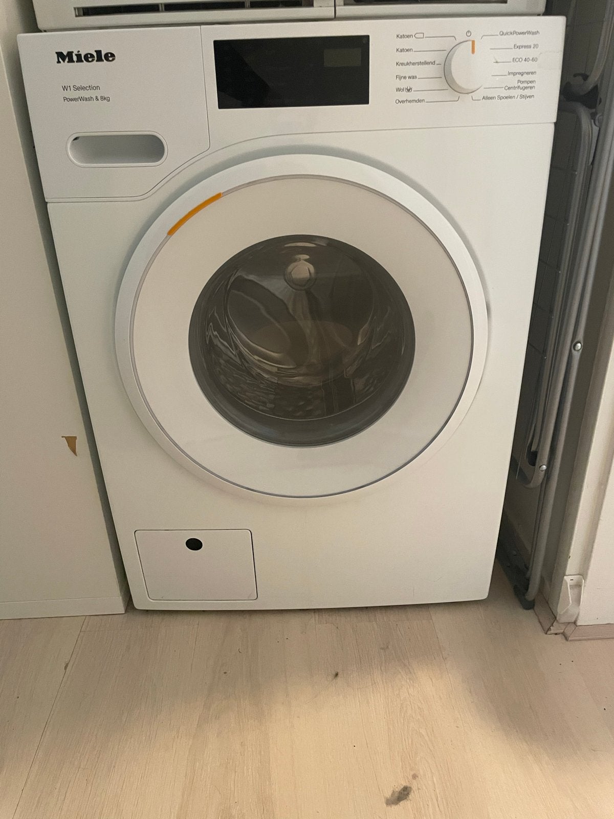 Miele WSD323 WCS W1 Selection PowerWash 8kg wasmachine, Ophalen, 1200 tot 1600 toeren, 8 tot 10 kg, Zo goed als nieuw