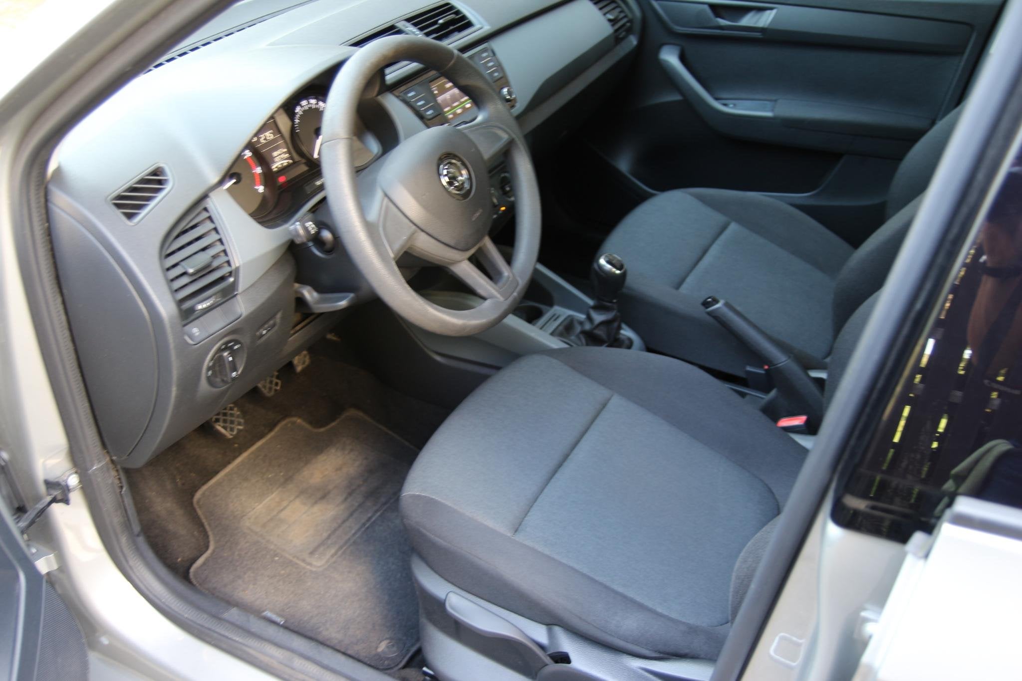 Skoda Fabia 1.0 Active | 5 deuren | Airco | Elek. ramen | Pa, Auto's, Dealer onderhouden, Stof, Euro 6, 540 kg