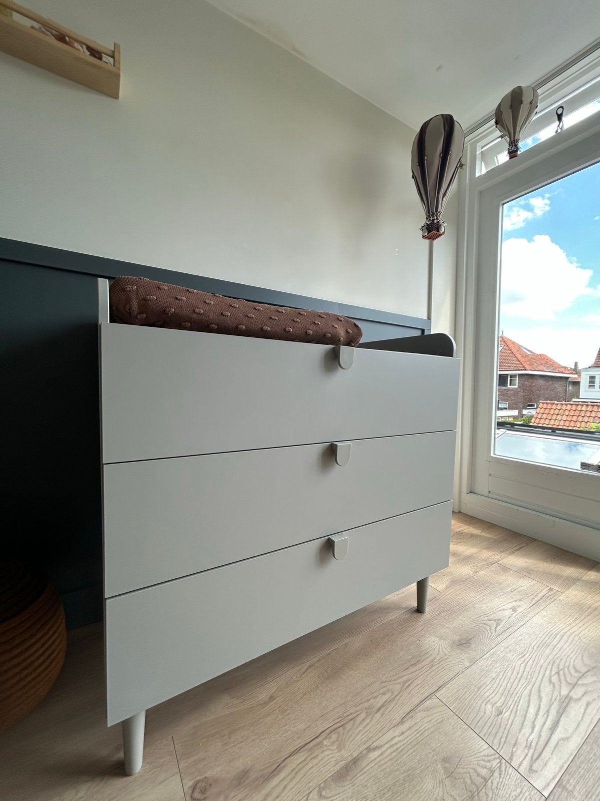 Grijze commode met 3 lades, Ophalen, Gebruikt, 50 tot 70 cm, 75 tot 100 cm