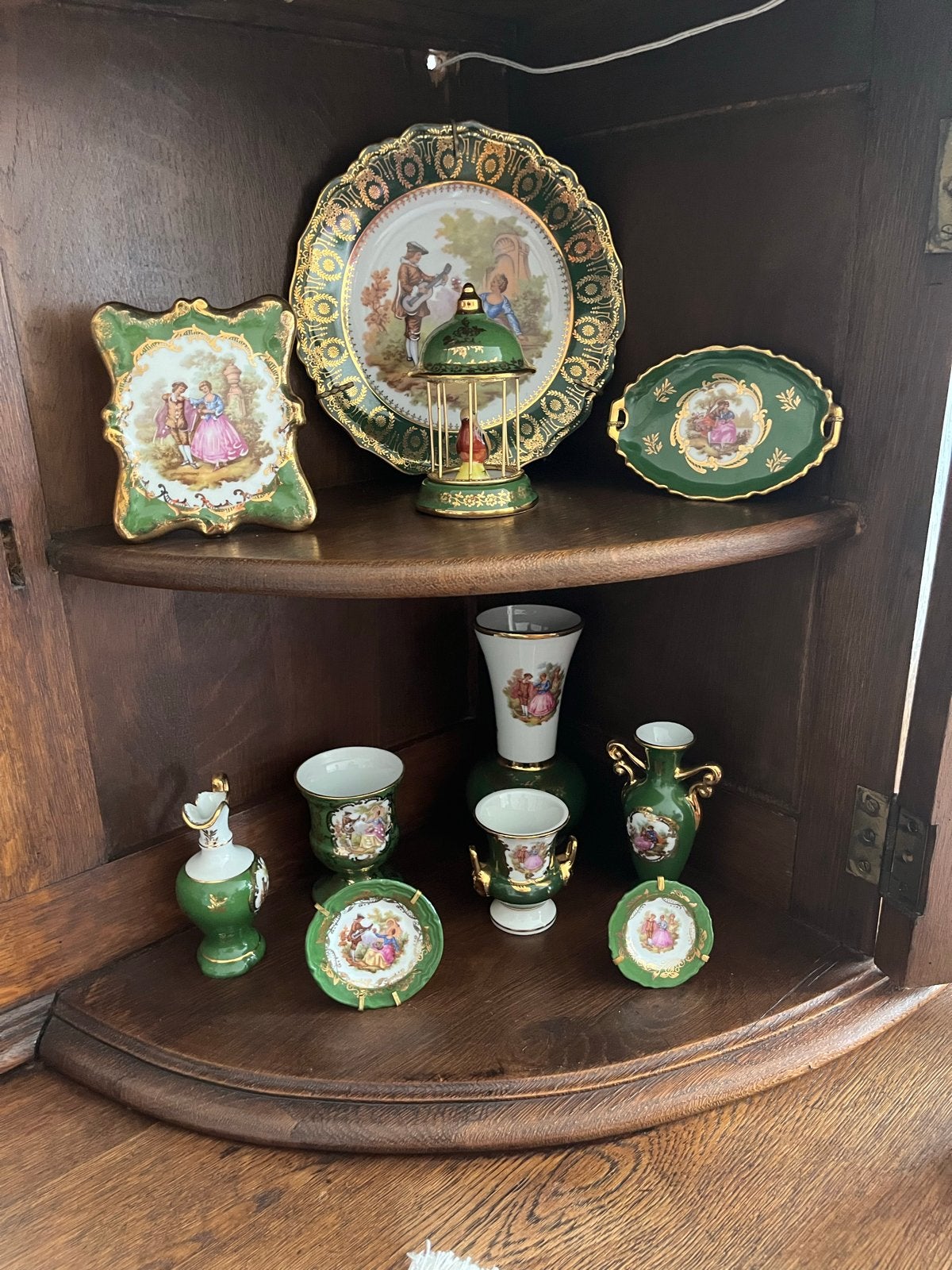 Verzameling Limoges Porselein Groen met Gouden Details, Antiek en Kunst, Ophalen of Verzenden