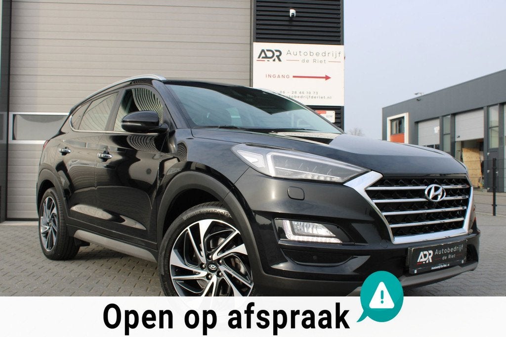 Hyundai Tucson 1.6 T-GDI 177PK / 19'' / 360G / LINE ASSIST /, Auto's, Hyundai, Voorwielaandrijving, Gebruikt, 1591 cc, 4 cilinders