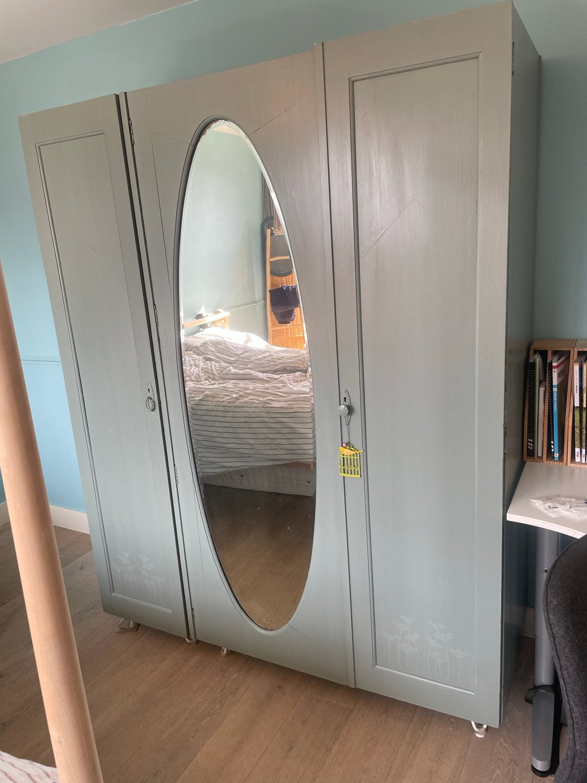 Vintage kast met spiegel en Annie Sloan verf, Ophalen