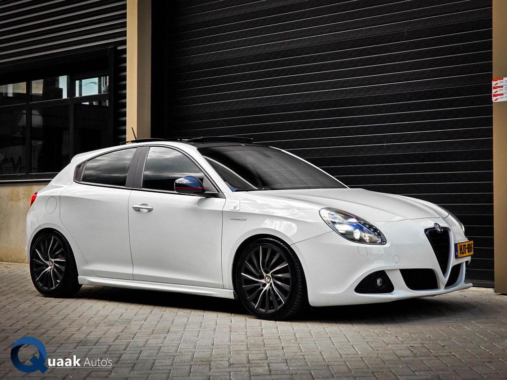 Alfa Romeo Giulietta 1.7TBi Quadrifoglio Verde | PANO | BOSE, Auto's, Euro 5, Gebruikt, 1295 kg, 4 cilinders